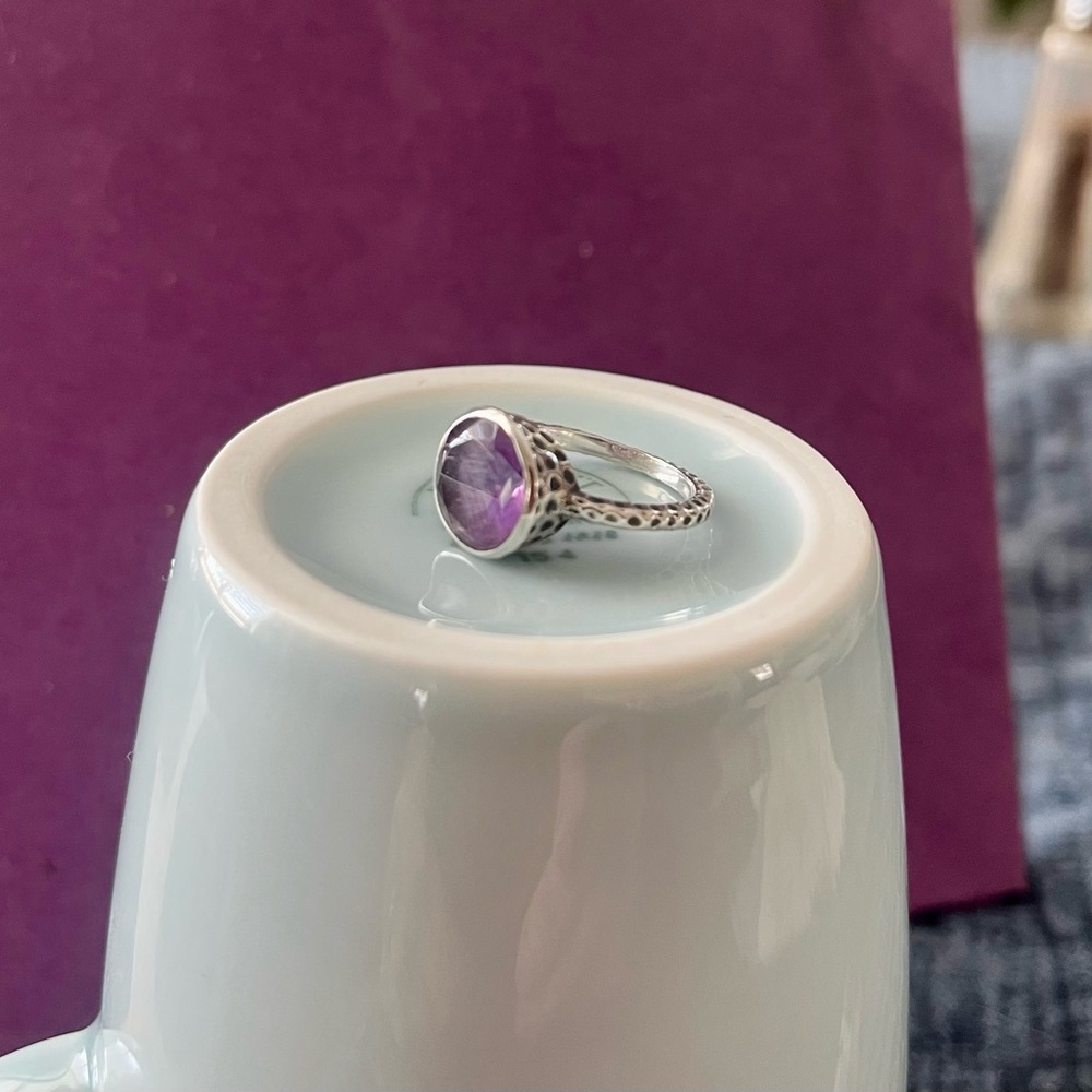 Elegant Silver Amethyst Ring - Picture 2 of 5